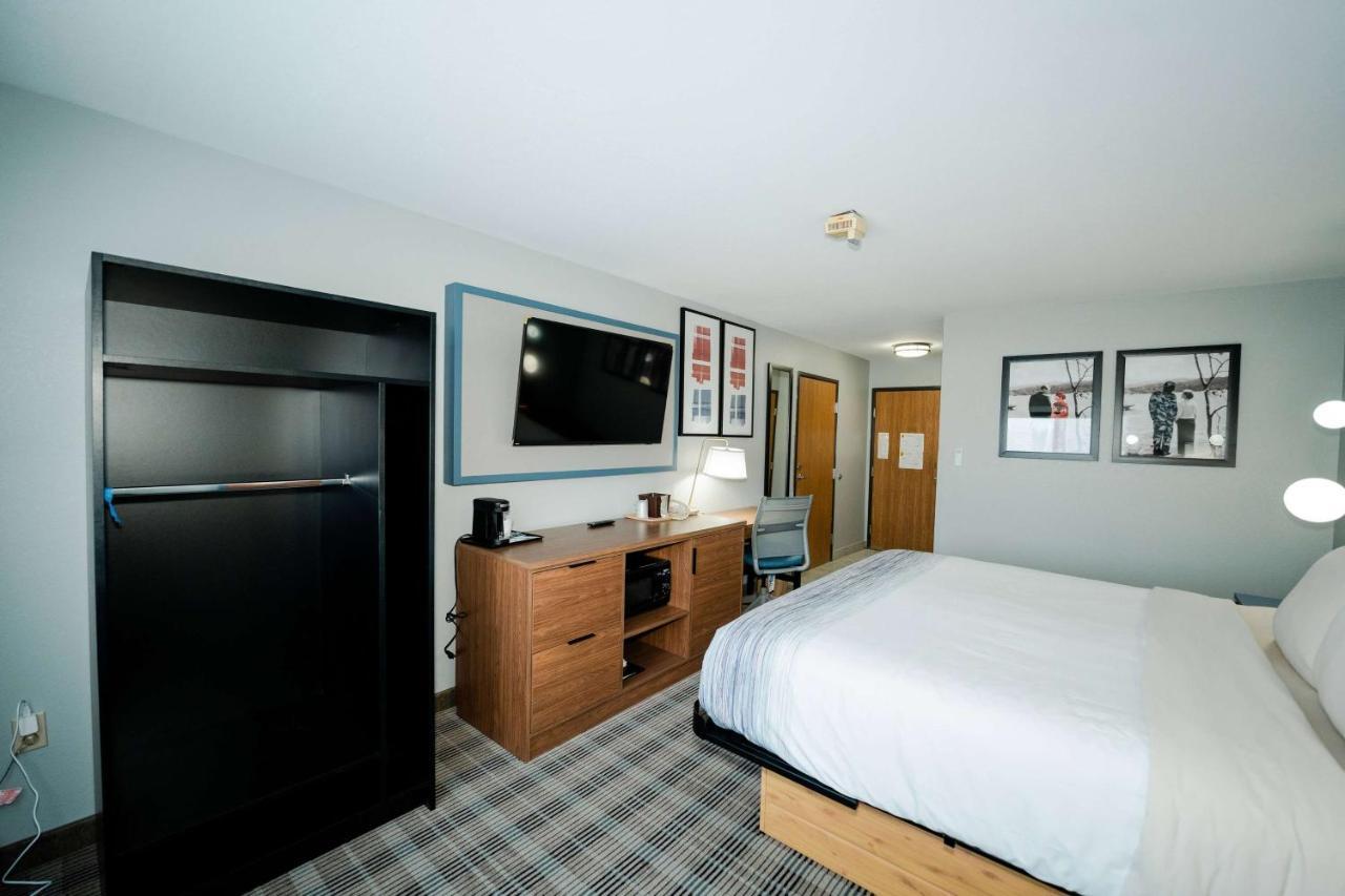 Americinn By Wyndham Tomahawk Exterior photo